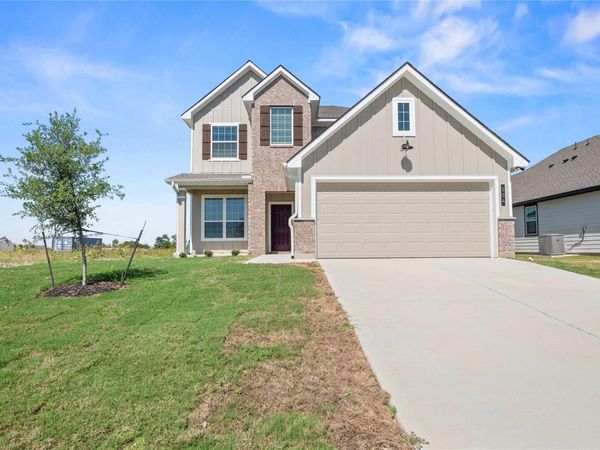504 Sleep Hollow DR, Jarrell, TX 76537