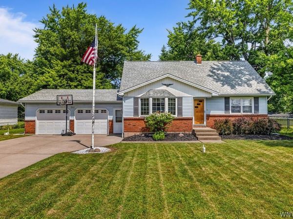 1543 Bedell Road , Grand Island, NY 14072