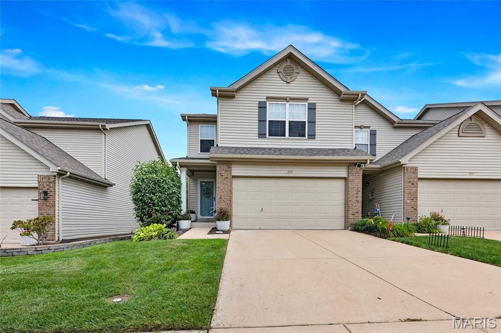 225 Shady Rock Lane, O Fallon, MO 63368 Main Photo