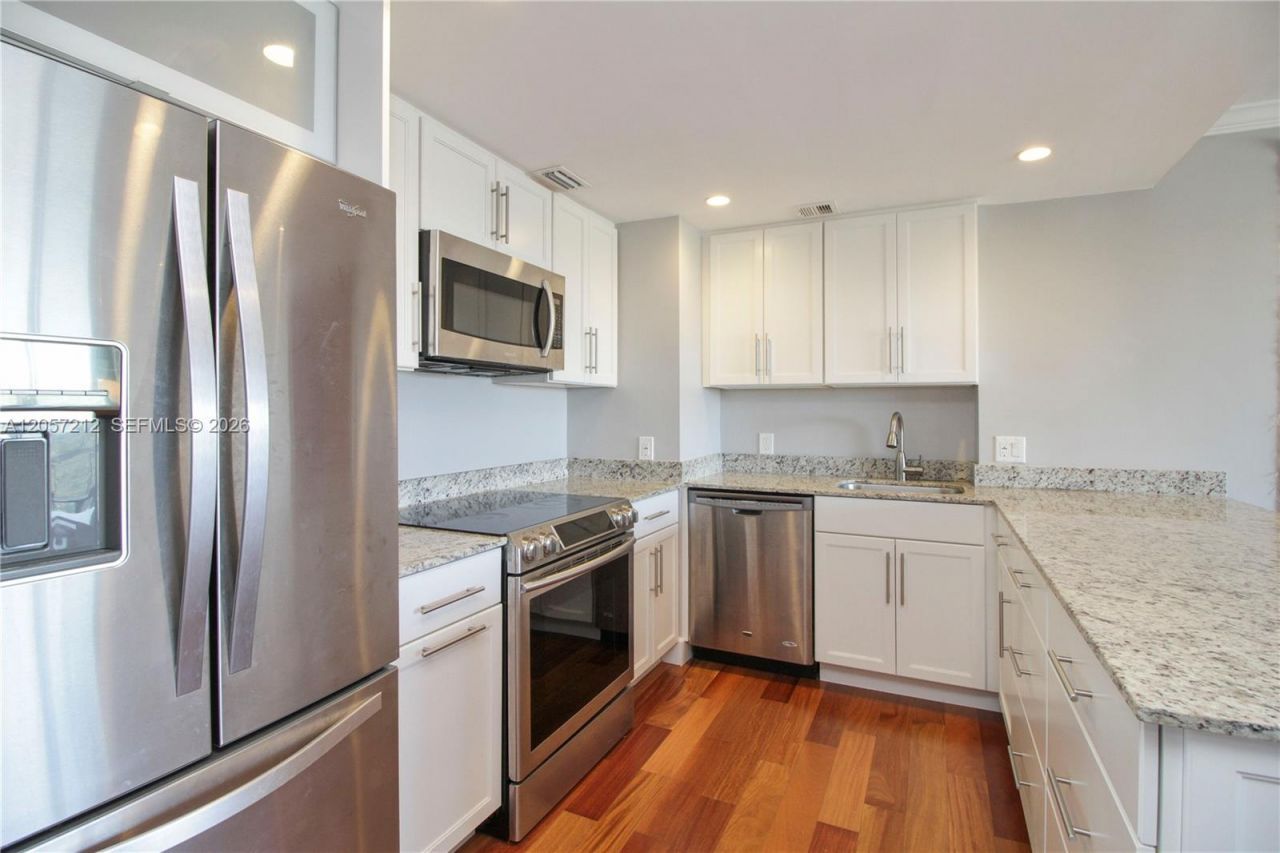 2451 Brickell Ave , Unit 7P, Miami, FL 33129 Photo