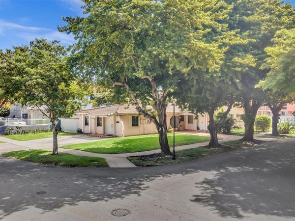 39 SW 114th Ave , Sweetwater, FL 33174