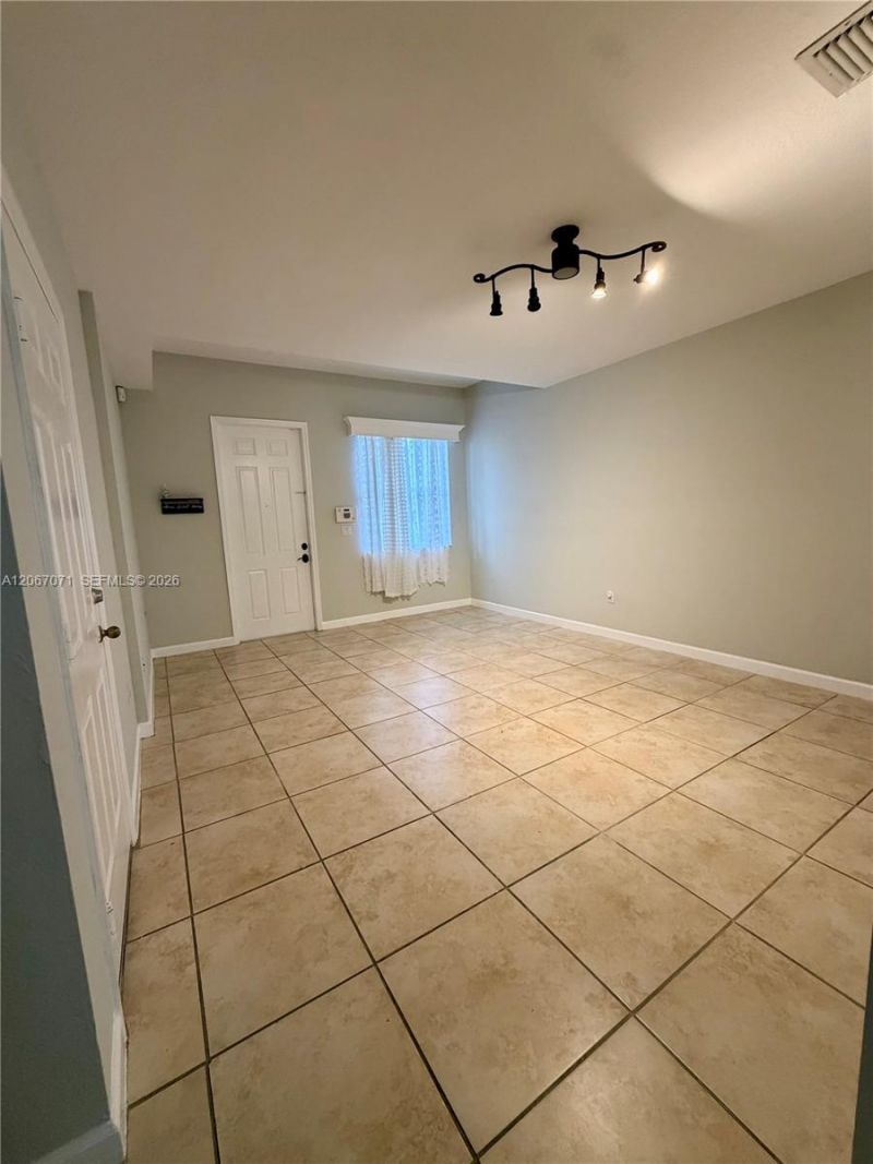 1067 NE 41st Pl, Homestead, FL 33033 Photo