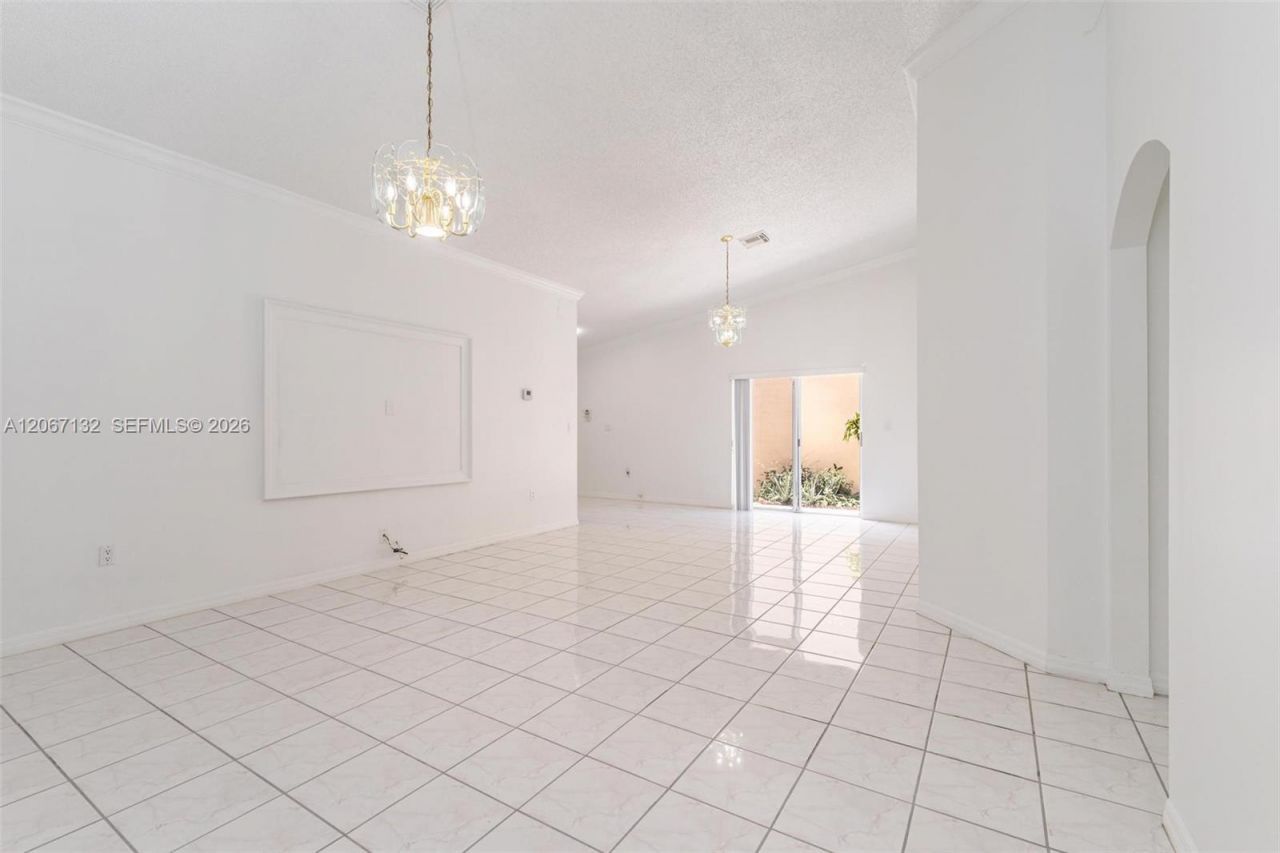 12851 NW 7th Ter, Miami, FL 33182 Photo