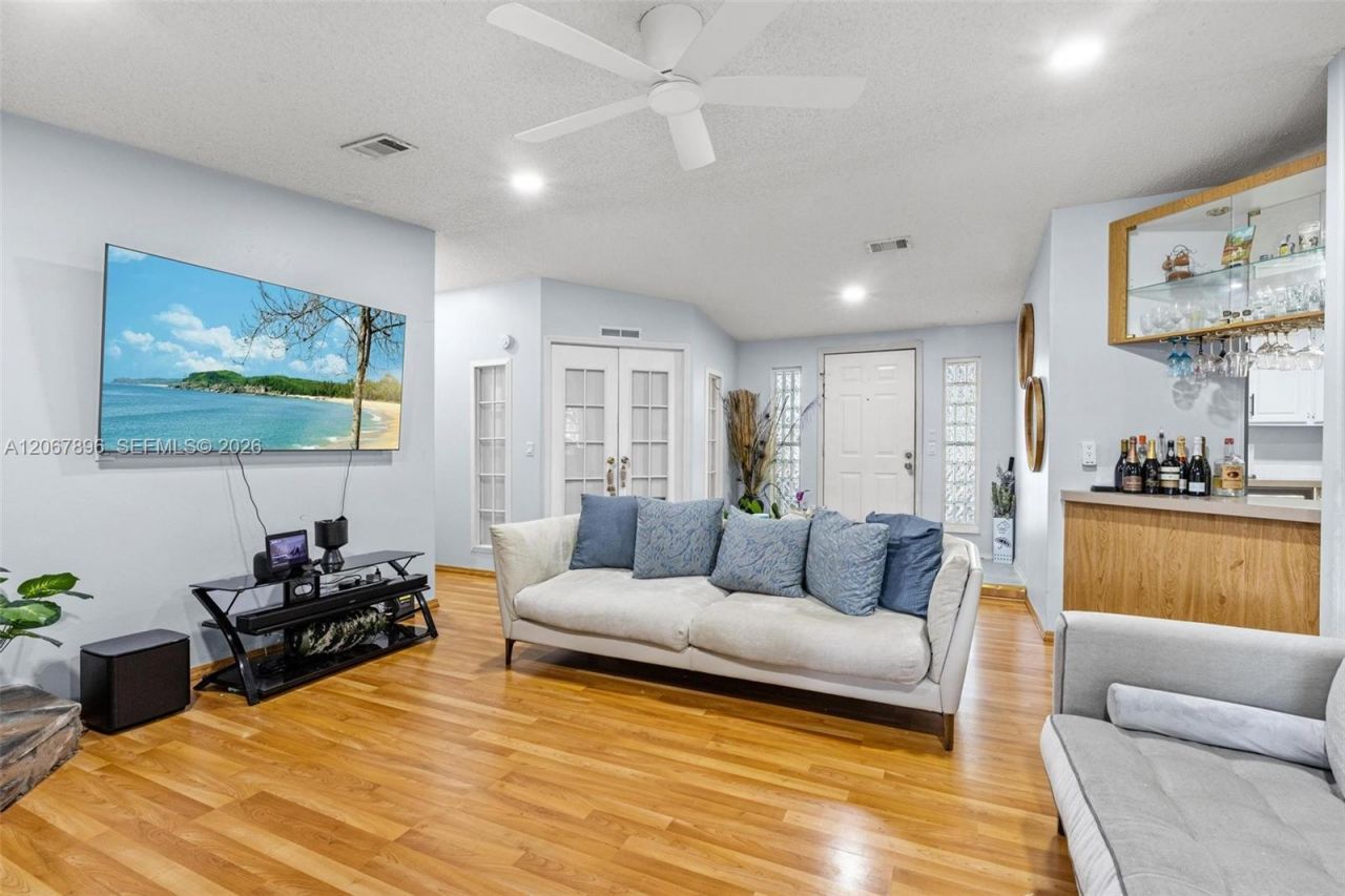 19800 SW 180 Avenue #359/360, Miami, FL 33187 Photo
