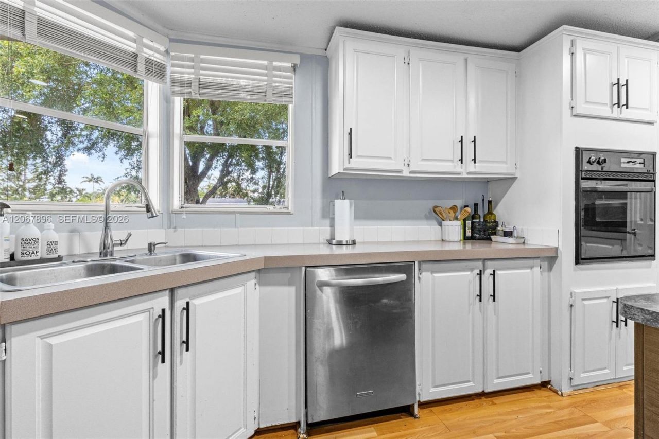 19800 SW 180 Avenue #359/360, Miami, FL 33187 Photo