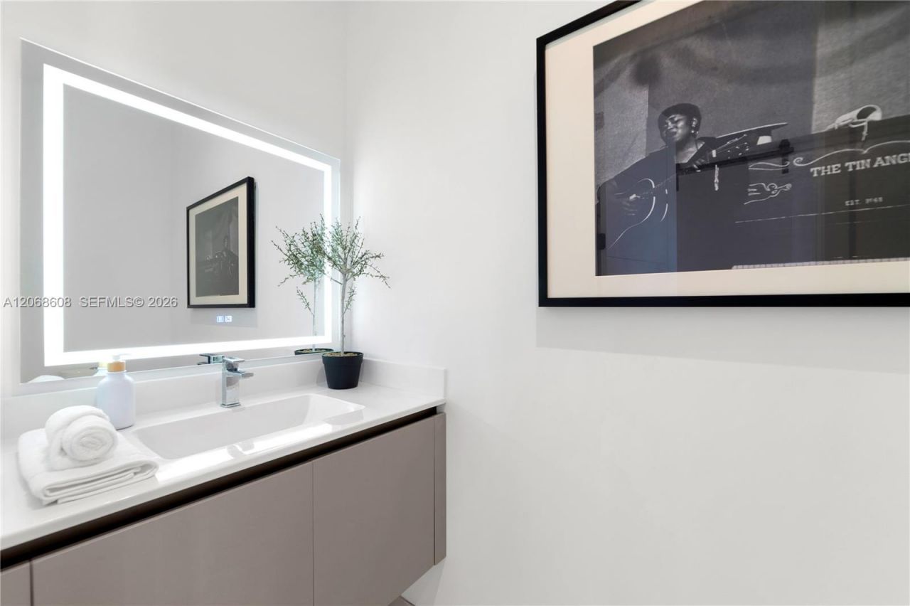 1030 15th St , Unit PH3, Miami Beach, FL 33139 Photo