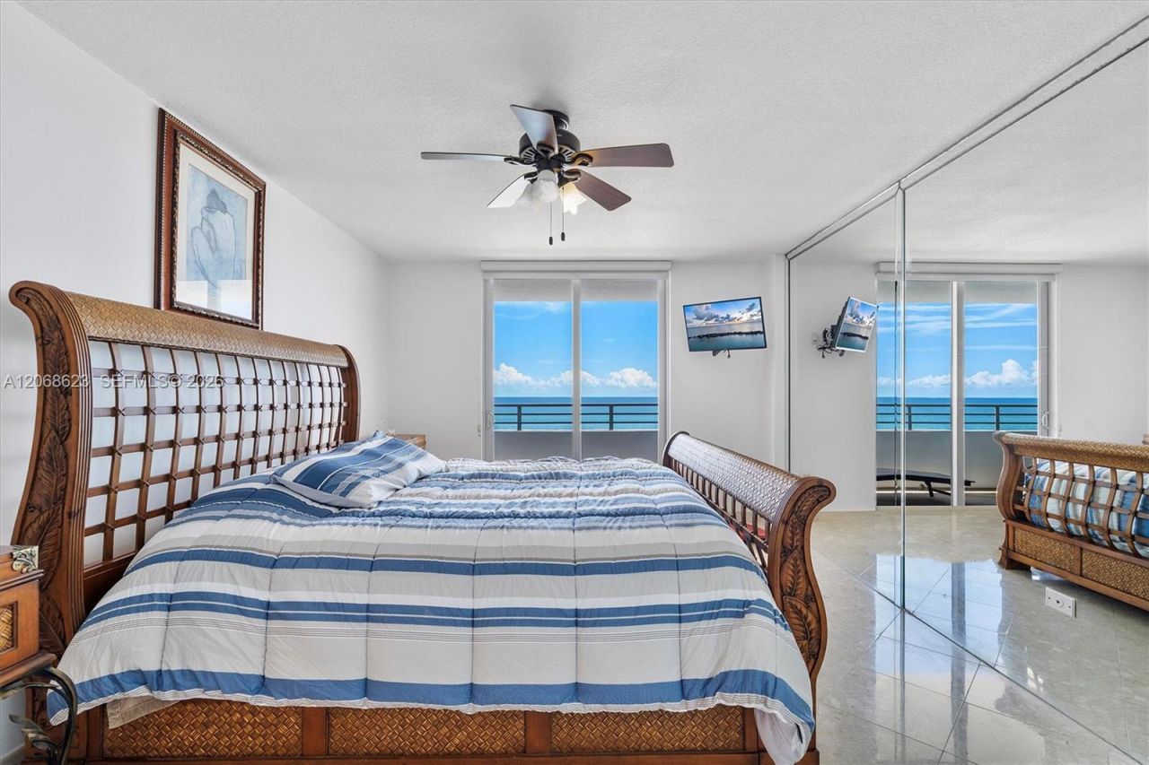 5555 Collins Ave , Unit 10K, Miami Beach, FL 33140 Photo