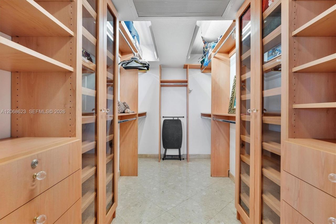 5555 Collins Ave , Unit 10K, Miami Beach, FL 33140 Photo