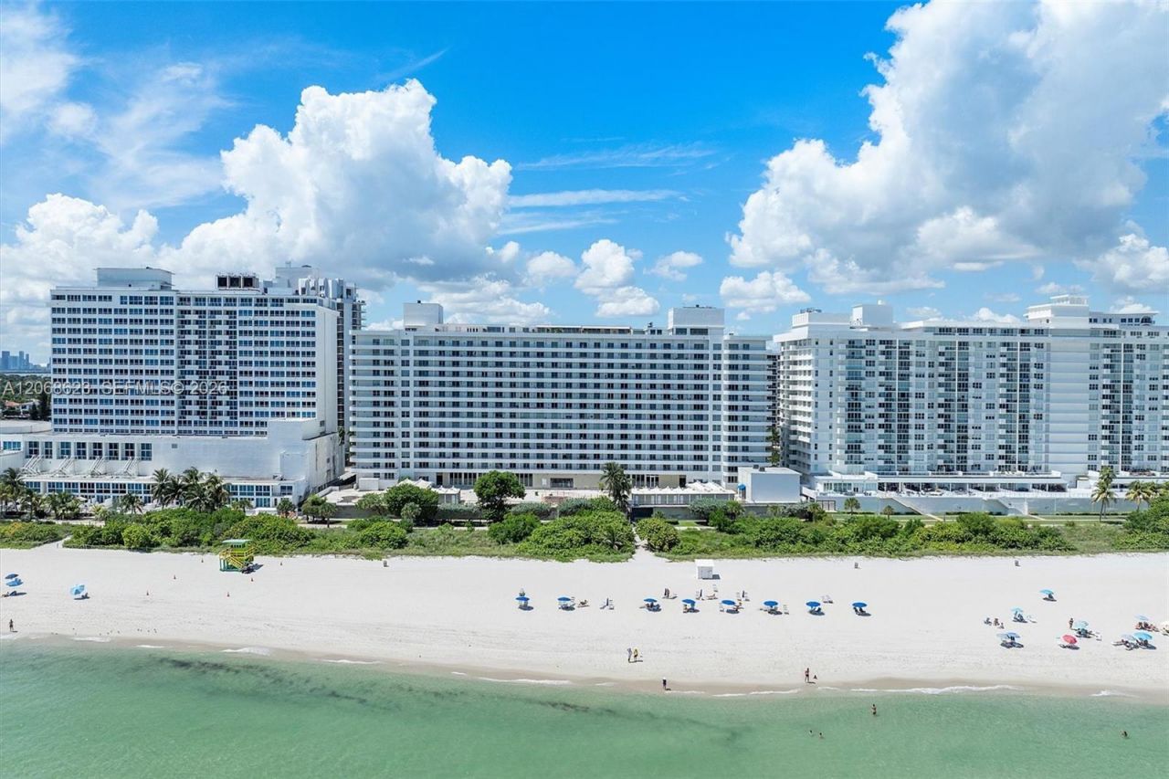 5555 Collins Ave , Unit 10K, Miami Beach, FL 33140 Photo
