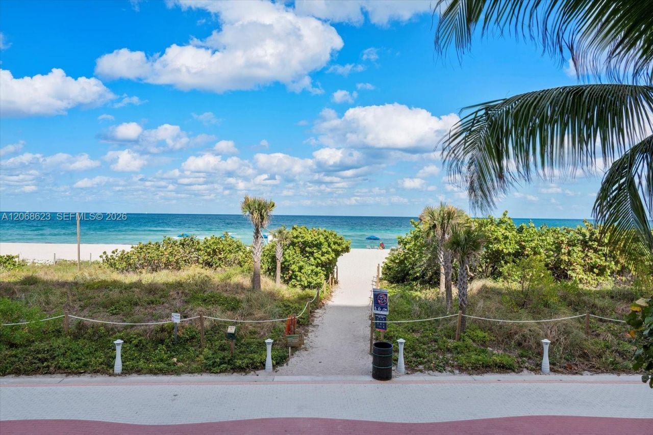 5555 Collins Ave , Unit 10K, Miami Beach, FL 33140 Photo