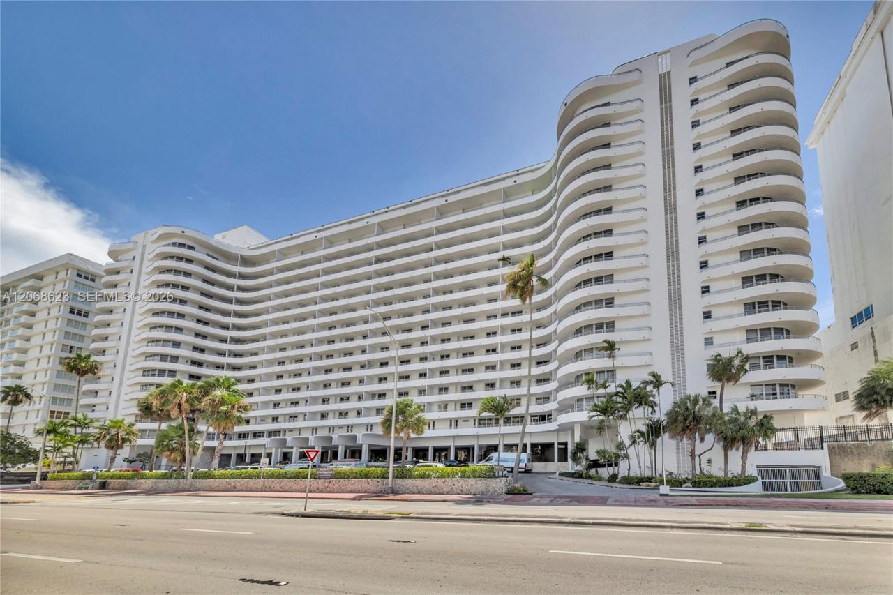 5555 Collins Ave , Unit 10K, Miami Beach, FL 33140 Photo