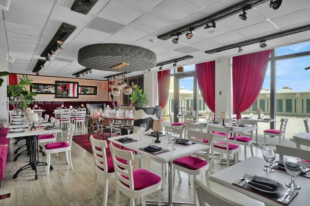 5555 Collins Ave , Unit 10K, Miami Beach, FL 33140 Photo