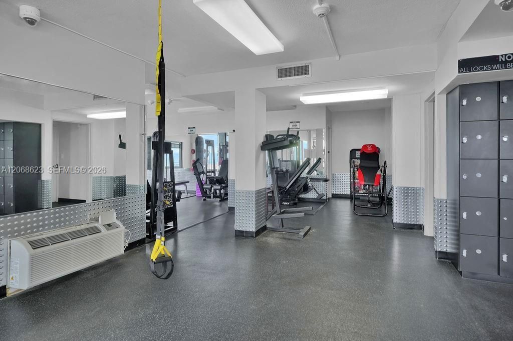 5555 Collins Ave , Unit 10K, Miami Beach, FL 33140 Photo