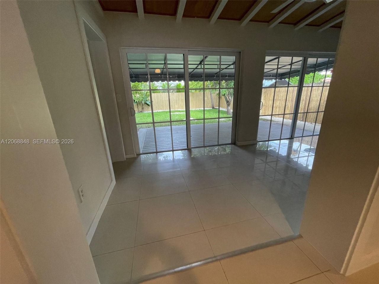 7820 Carlyle Ave , Miami Beach, FL 33141 Photo