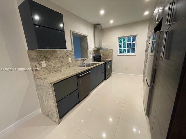 7820 Carlyle Ave , Miami Beach, FL 33141 Photo