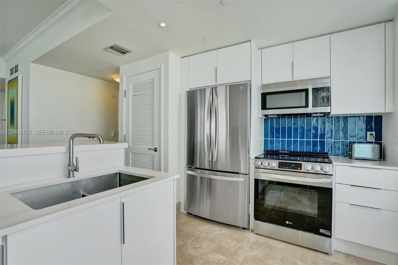 4401 Collins Ave , Unit 1503, Miami Beach, FL 33140 Photo