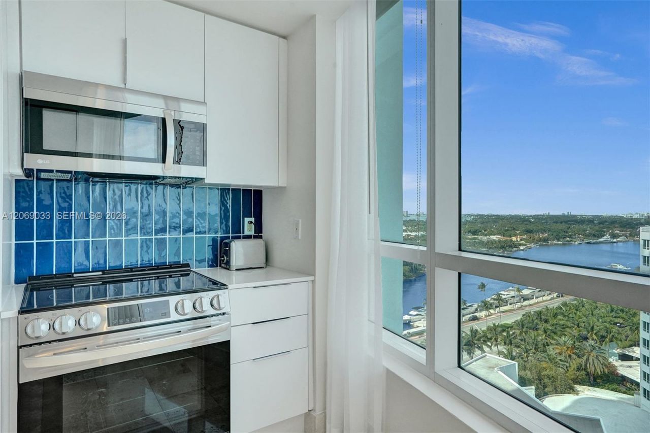 4401 Collins Ave , Unit 1503, Miami Beach, FL 33140 Photo