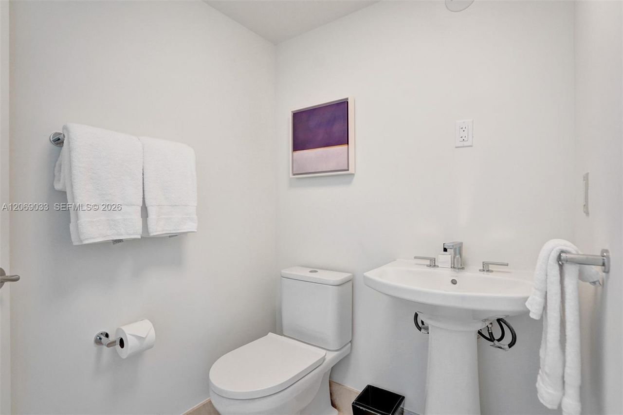 4401 Collins Ave , Unit 1503, Miami Beach, FL 33140 Photo