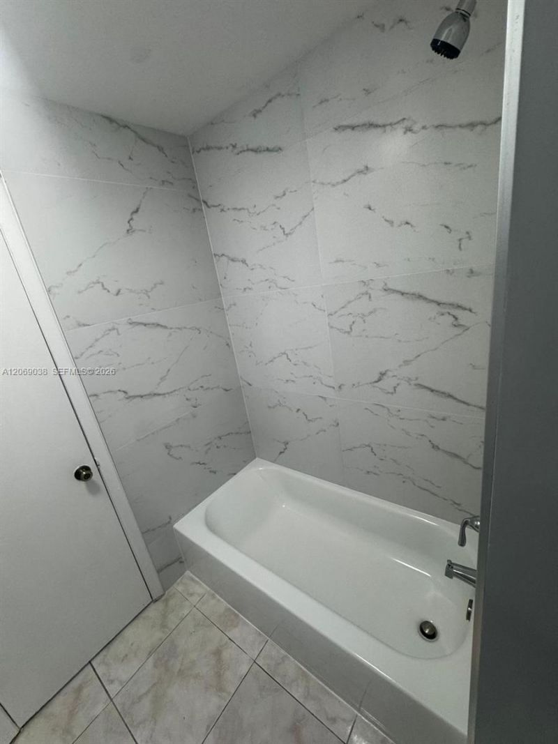 8793 NW 39th St , Unit 7 blgd, Sunrise, FL 33351 Photo