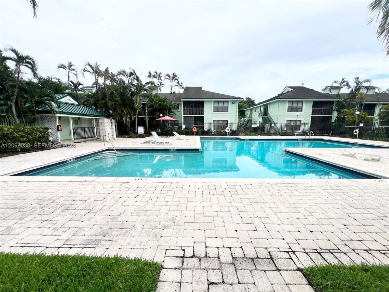 8793 NW 39th St , Unit 7 blgd, Sunrise, FL 33351 Photo