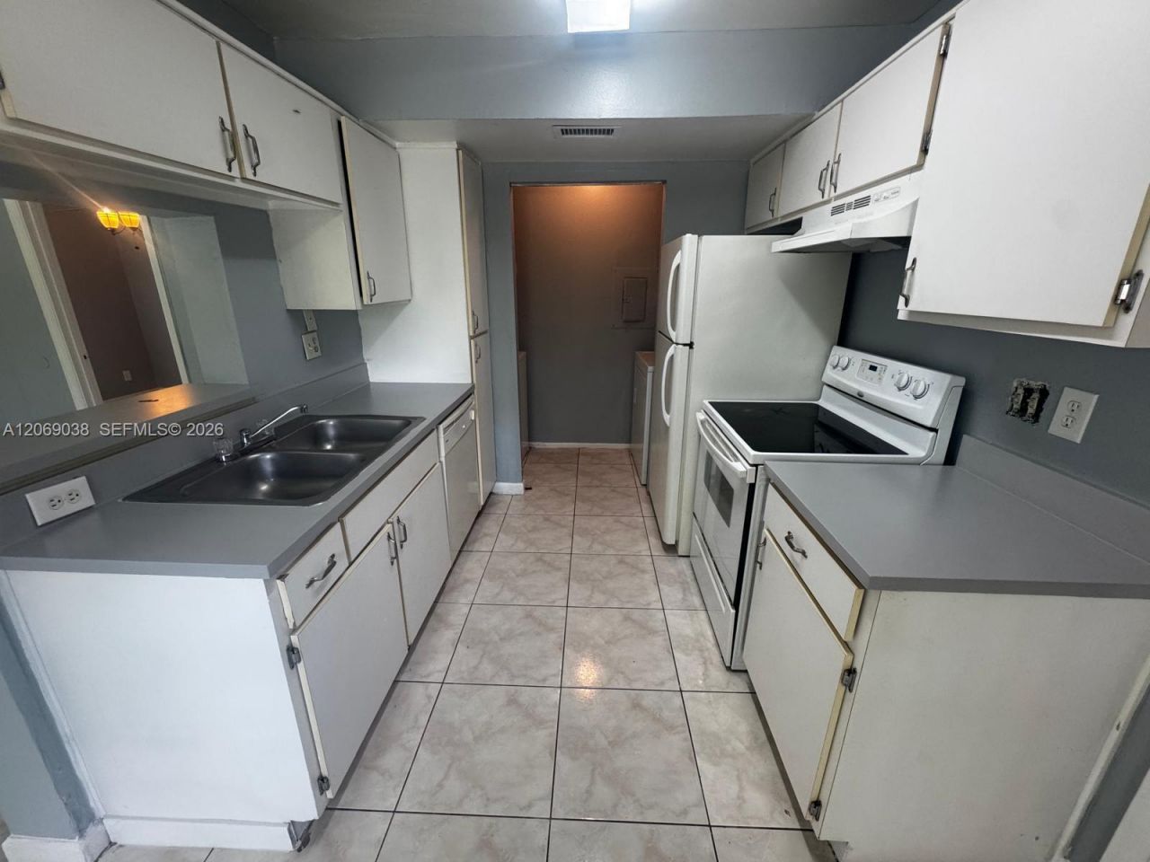 8793 NW 39th St , Unit 7 blgd, Sunrise, FL 33351 Photo