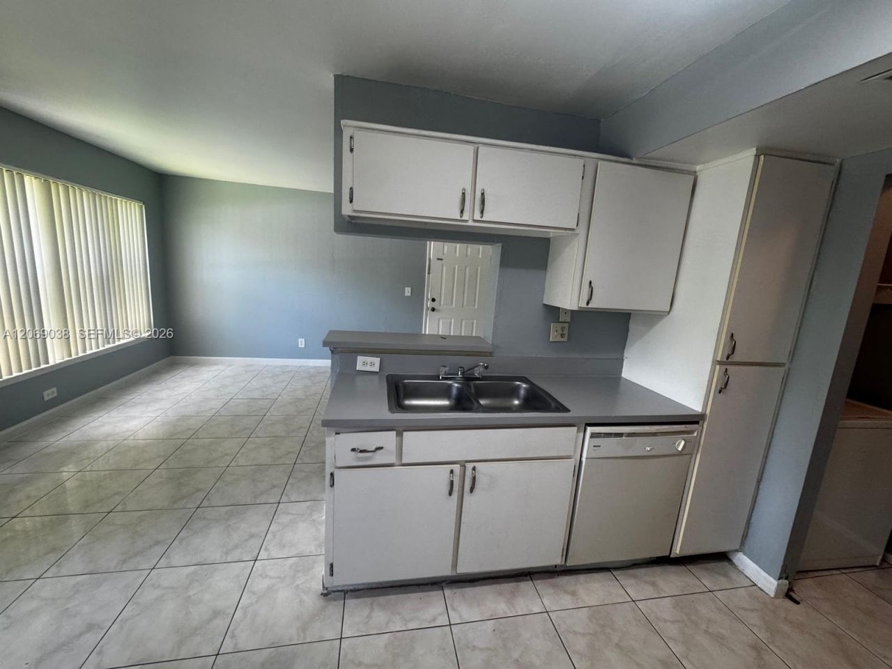 8793 NW 39th St , Unit 7 blgd, Sunrise, FL 33351 Photo