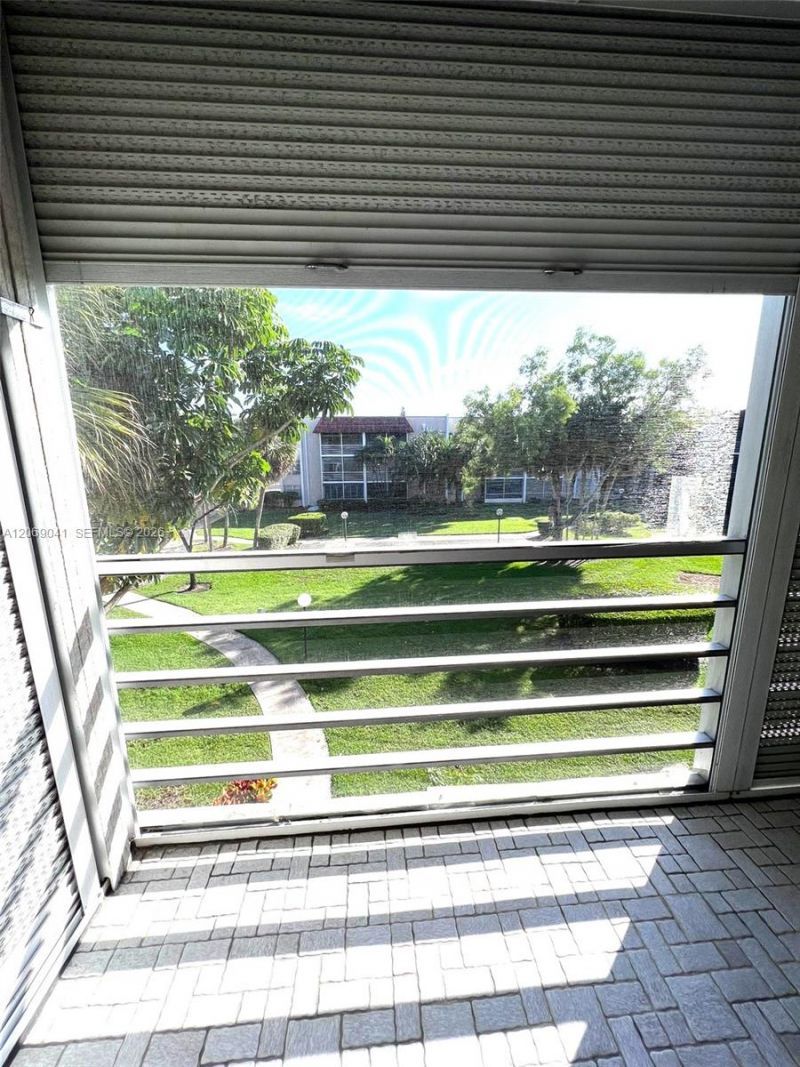 3531 Inverrary Dr , Unit 306, Lauderhill, FL 33319 Photo
