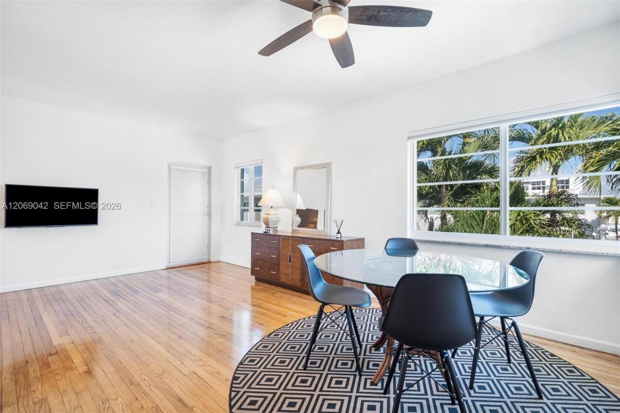 7207 Bay Dr , Unit 11, Miami Beach, FL 33141 Photo