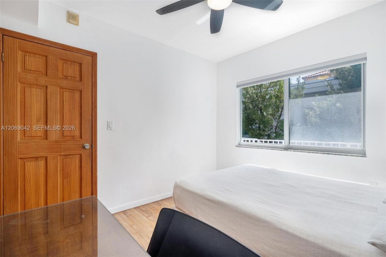 7207 Bay Dr , Unit 11, Miami Beach, FL 33141 Photo