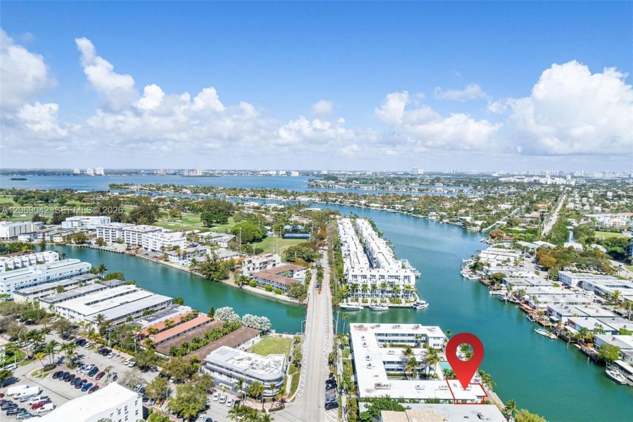 7207 Bay Dr , Unit 11, Miami Beach, FL 33141 Photo