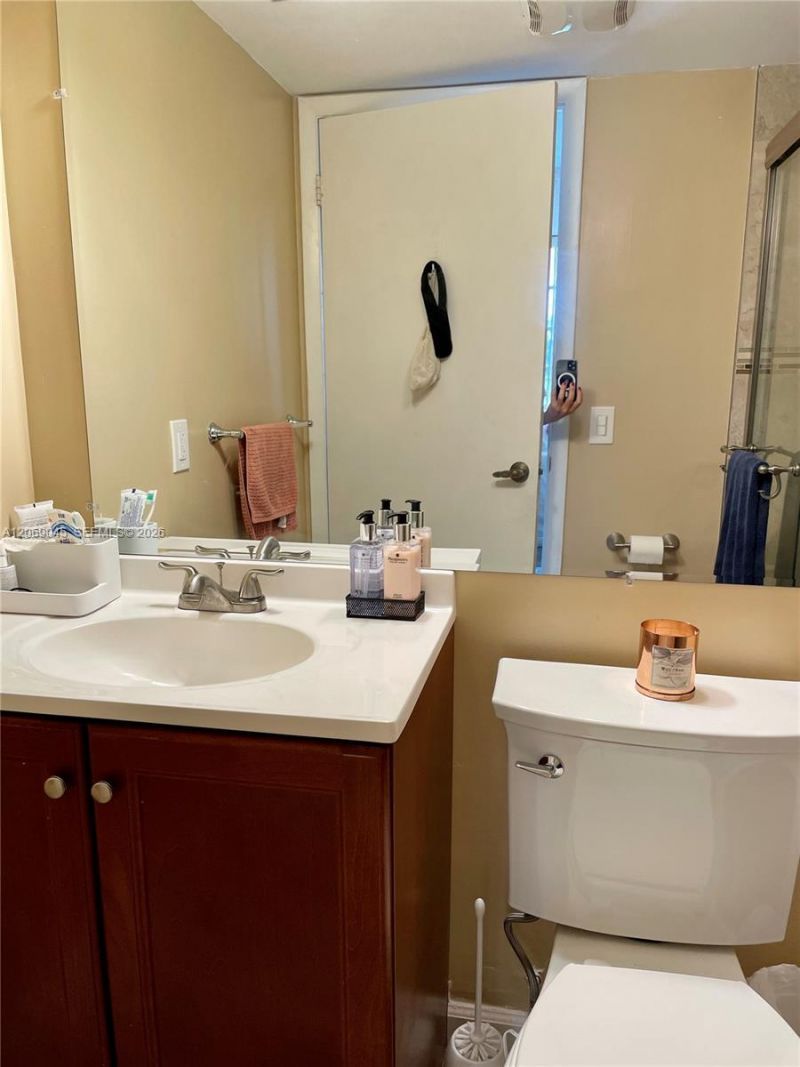 3150 W Rolling Hills Cir , Unit 201, Davie, FL 33328 Photo