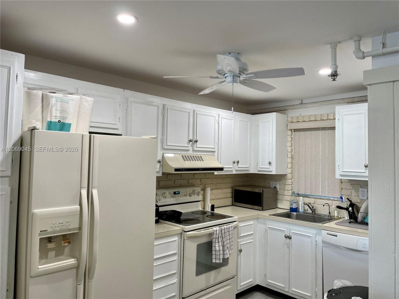 3150 W Rolling Hills Cir , Unit 201, Davie, FL 33328 Photo
