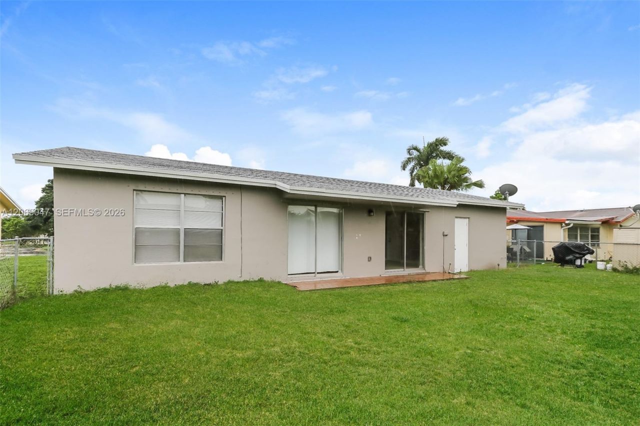 9749 Sandalfoot Blvd , Boca Raton, FL 33428 Photo