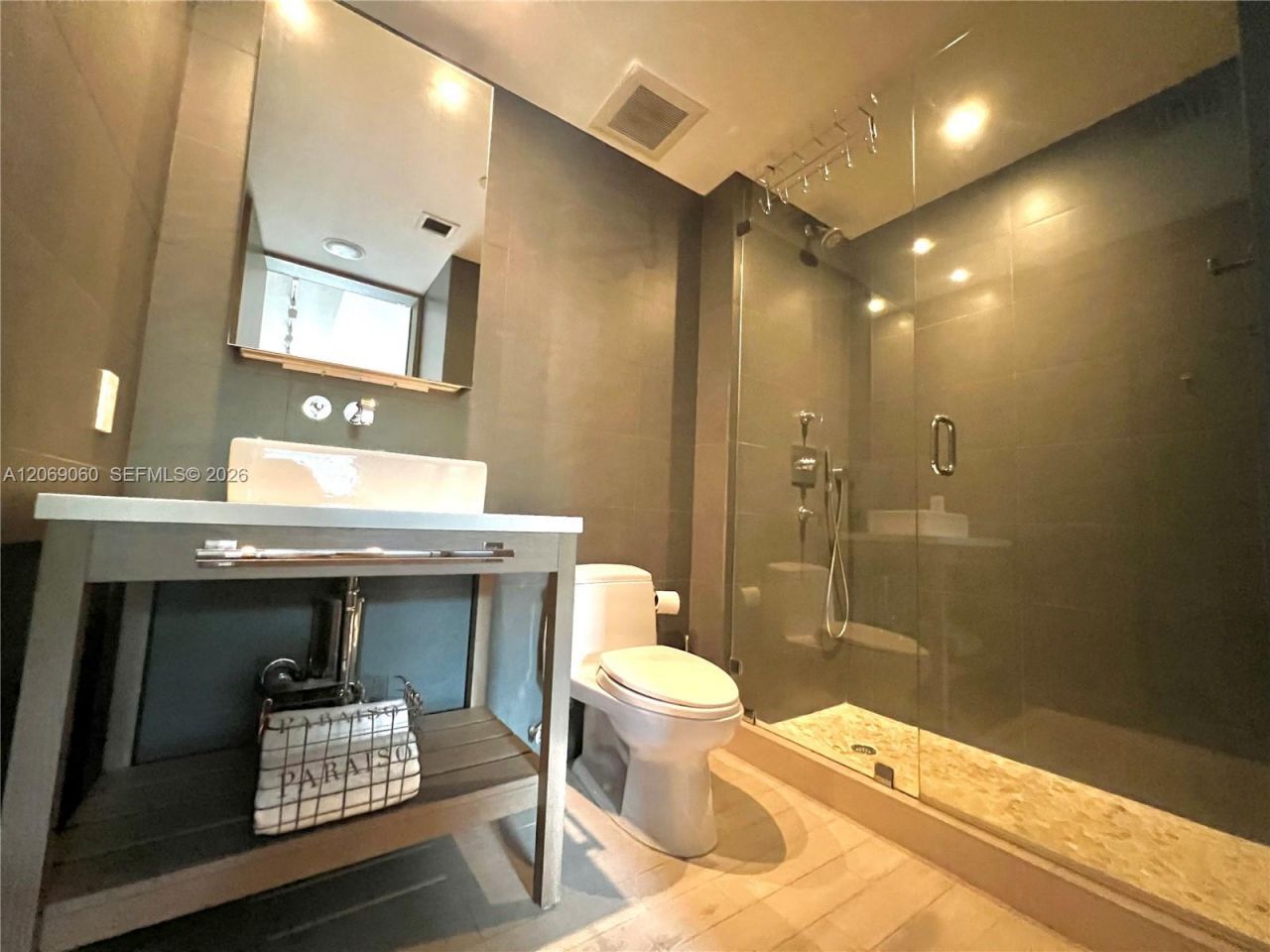 1700 Meridian Ave , Unit 206, Miami Beach, FL 33139 Photo