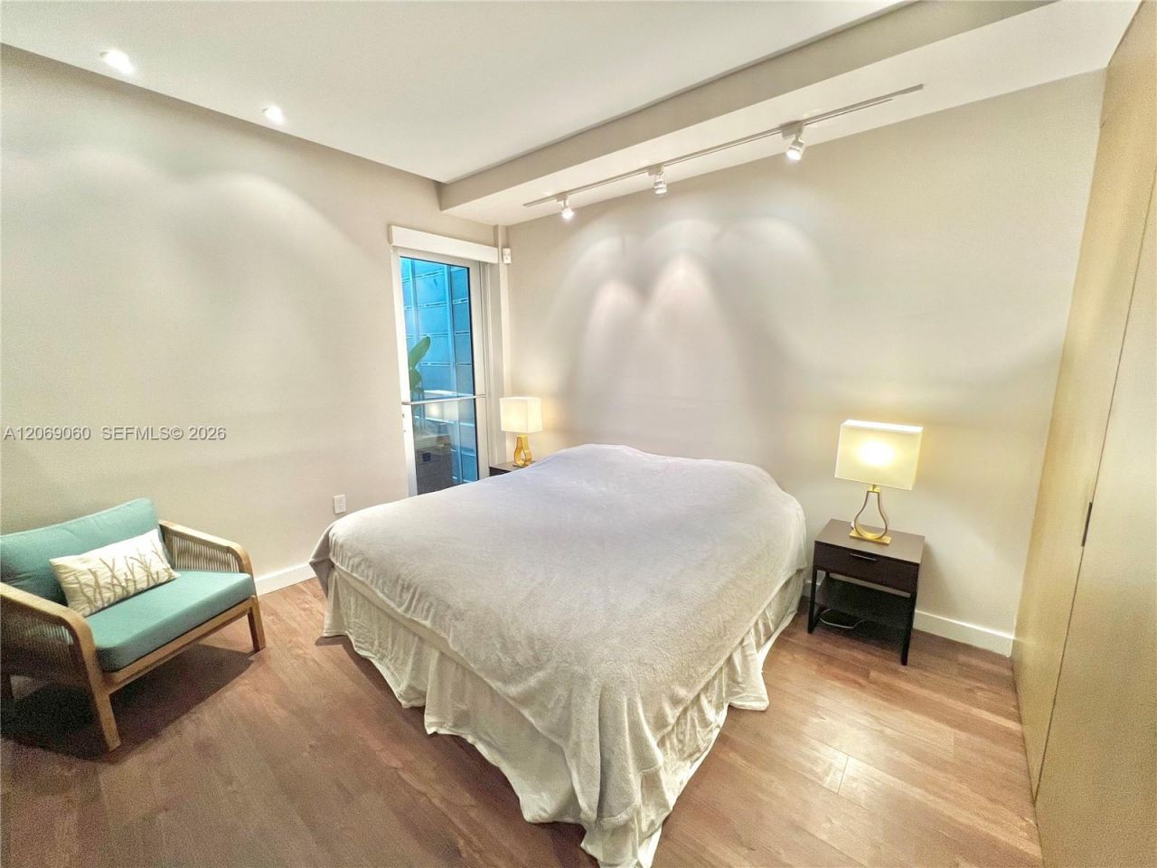 1700 Meridian Ave , Unit 206, Miami Beach, FL 33139 Photo