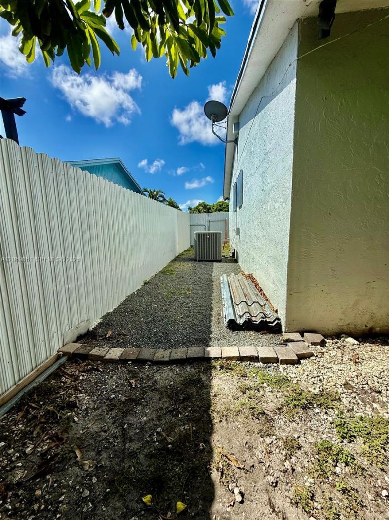 13237 SW 257th Ter, Homestead, FL 33032 Photo