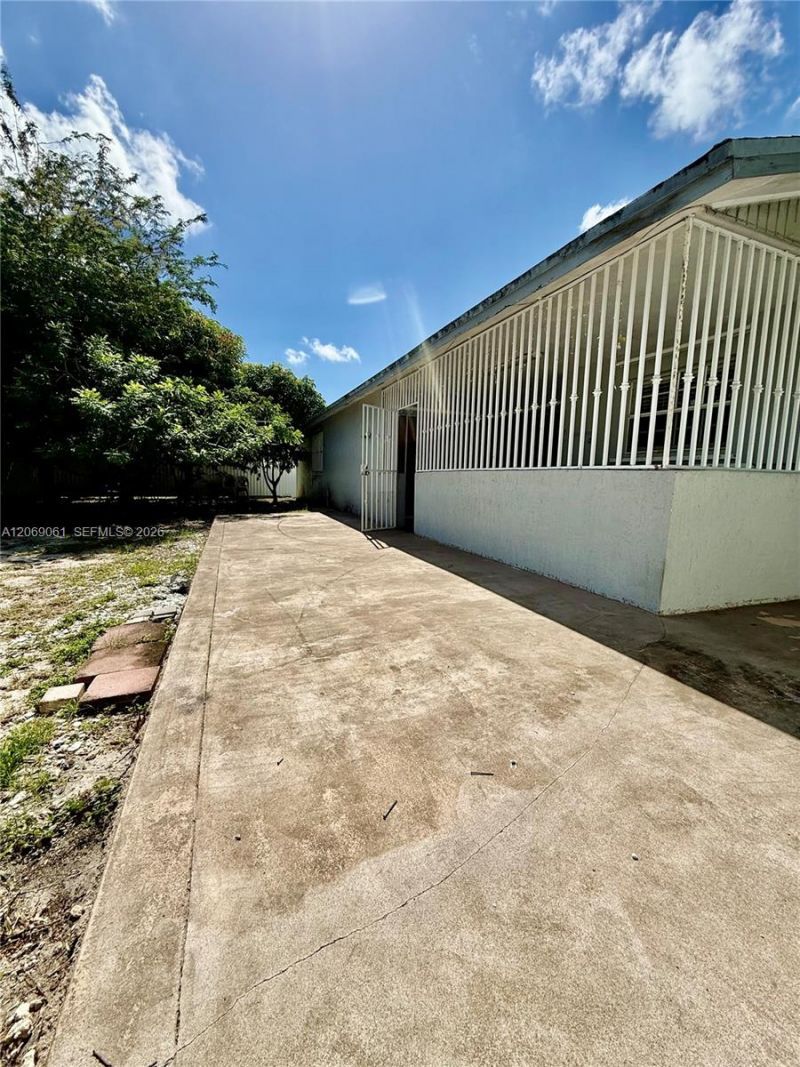 13237 SW 257th Ter, Homestead, FL 33032 Photo
