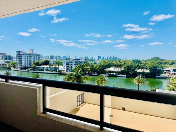 2555 Collins Ave , Unit 704, Miami Beach, FL 33140