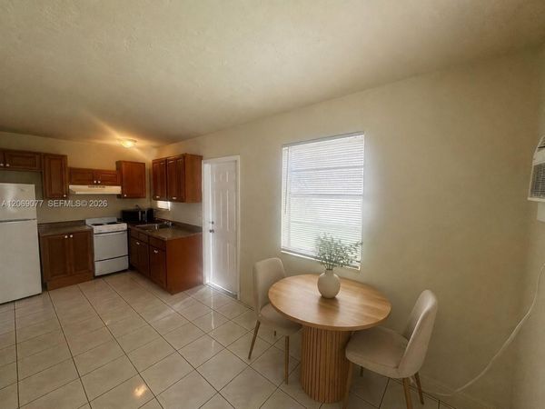 2228 Grant St , Unit 4, Hollywood, FL 33020