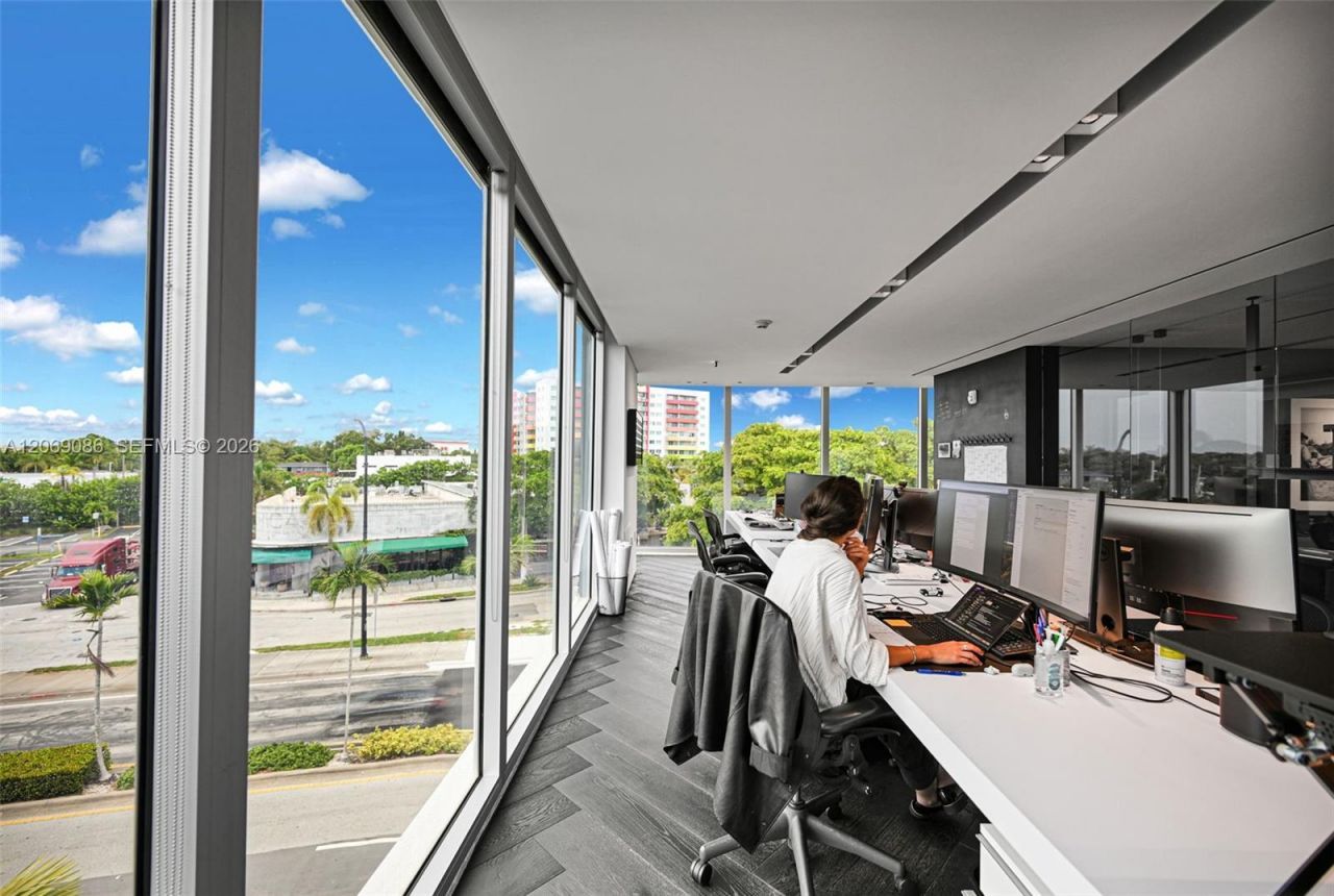5555 Biscayne Blvd, Miami, FL 33137 Photo