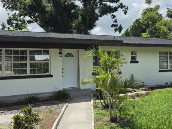 Bradenton, FL 34205