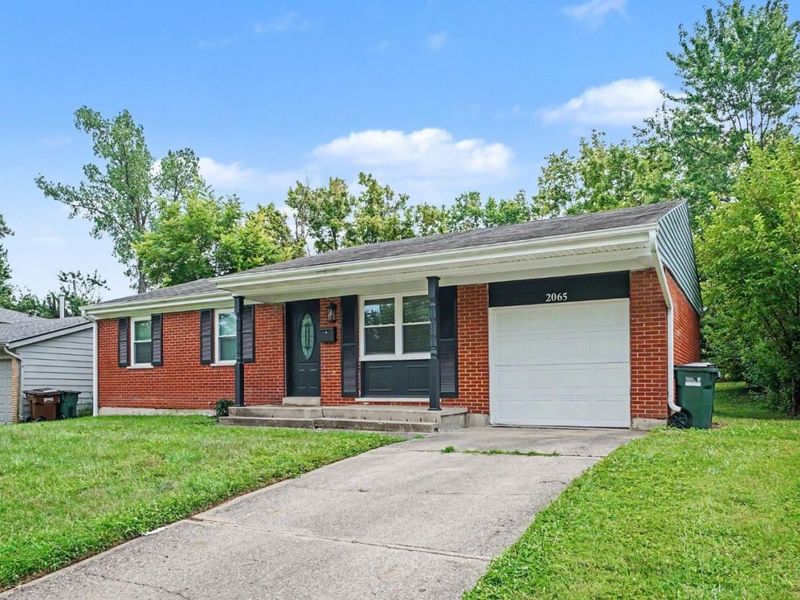 2065 Sevenhills Drive, Springfield Township, OH 45240 Photo 3