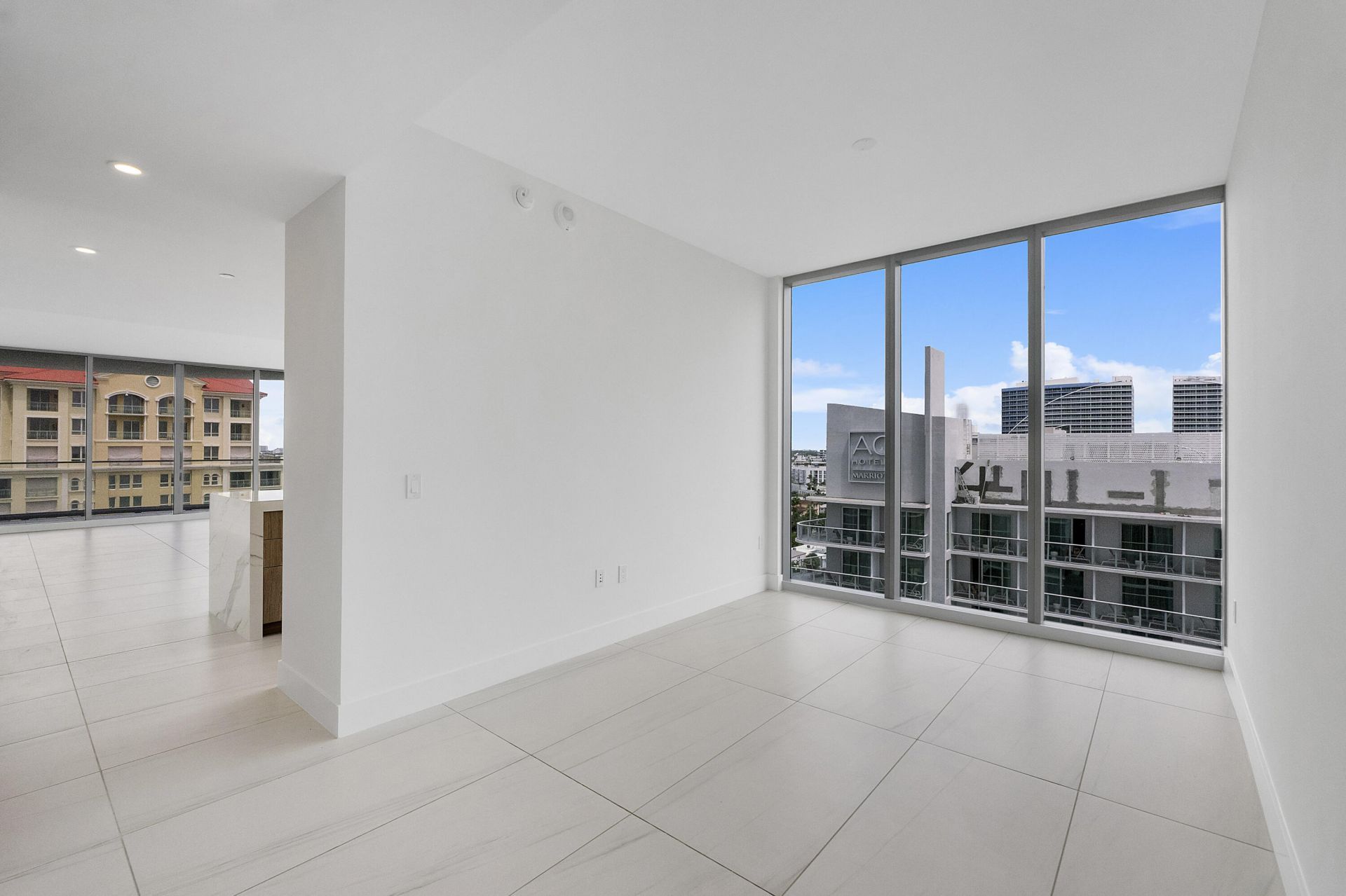 151 N Seabreeze Boulevard, Unit 1003, Fort Lauderdale, FL 33304 Photo