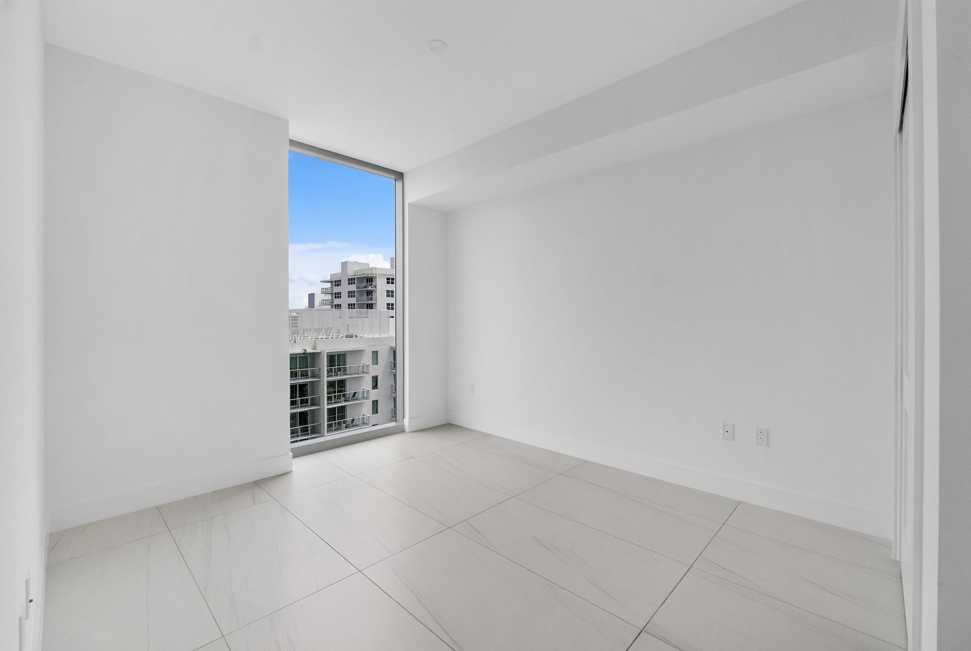 151 N Seabreeze Boulevard, Unit 1003, Fort Lauderdale, FL 33304 Photo
