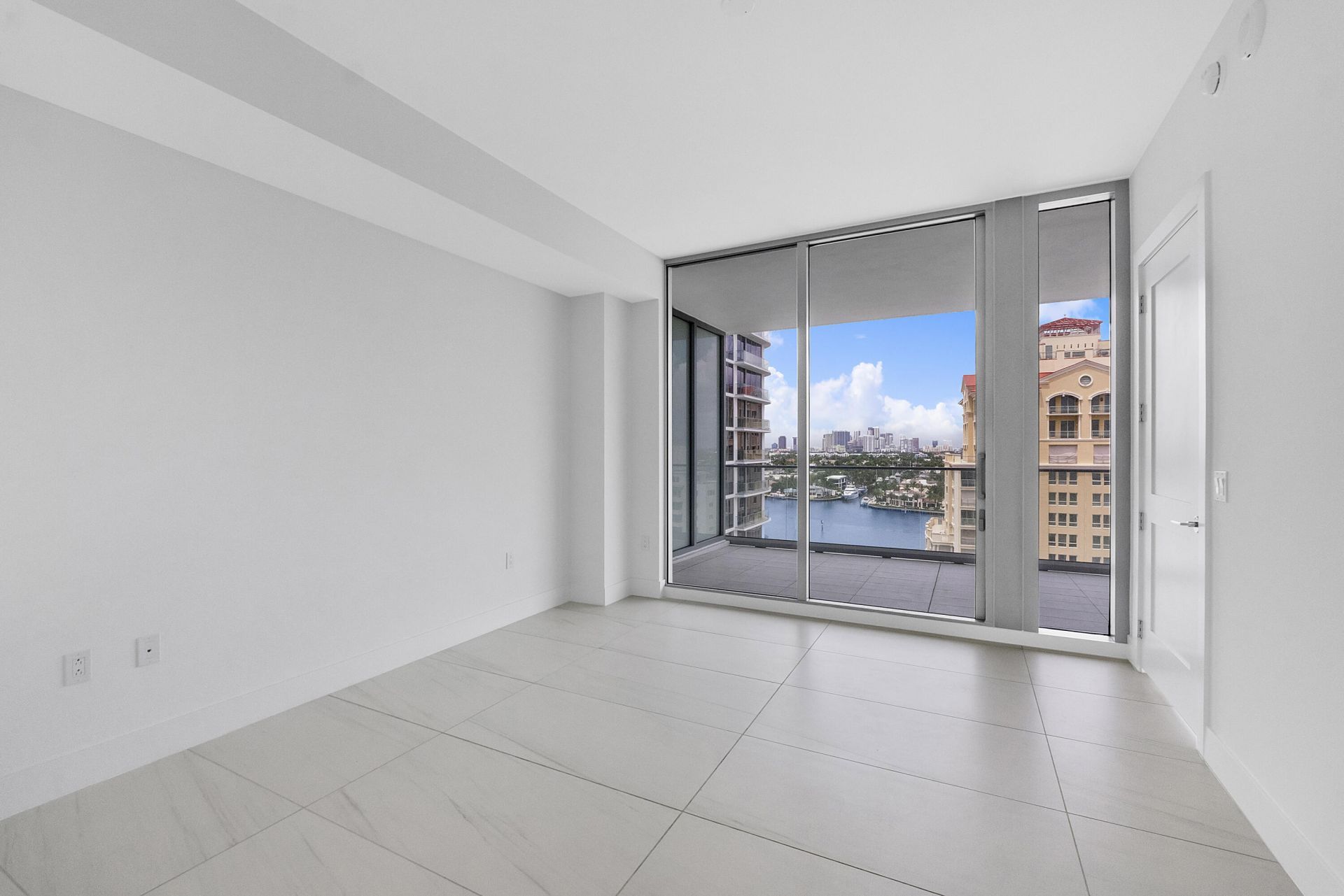 151 N Seabreeze Boulevard, Unit 1003, Fort Lauderdale, FL 33304 Photo