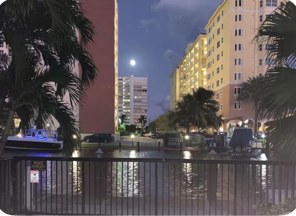 1800 E Terra Mar Drive, Lauderdale by the Sea, FL 33062 Photo