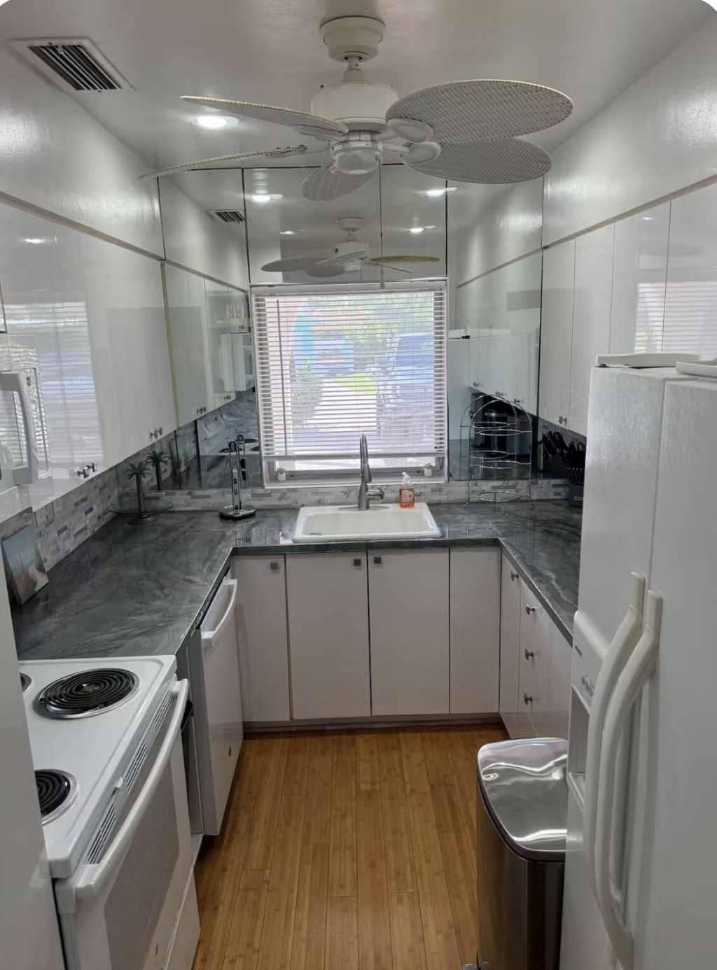 1800 E Terra Mar Drive, Lauderdale by the Sea, FL 33062 Photo