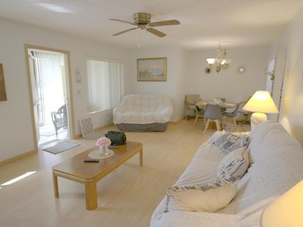 3561 PINE NEEDLE Drive, Unit D-2, Greenacres, FL 33463