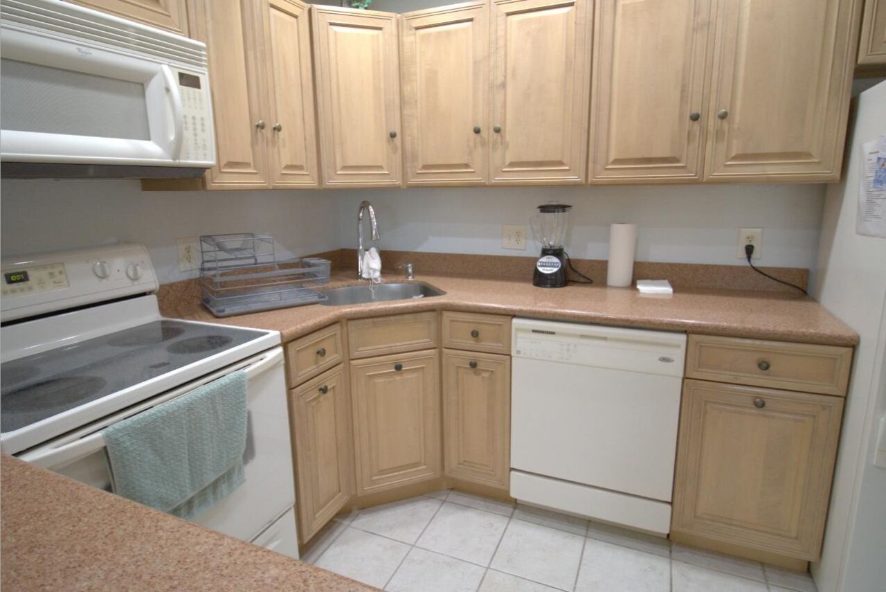 3561 Pine Needle Drive, Unit D-2, Greenacres, FL 33463 Photo