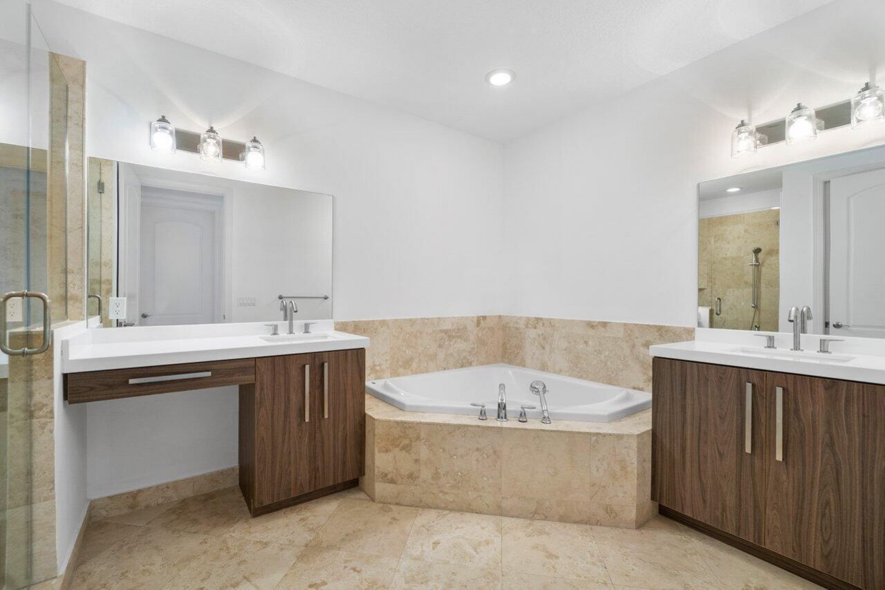 4886 NW 16th Avenue, Boca Raton, FL 33431 Photo